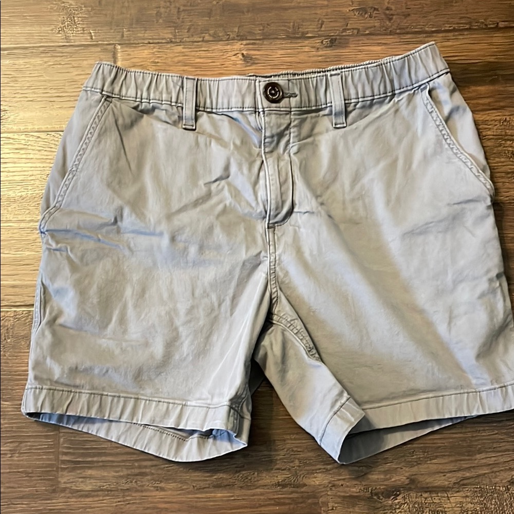 Chubbies Men's Gray Shorts - Medium and 5.5” inseam